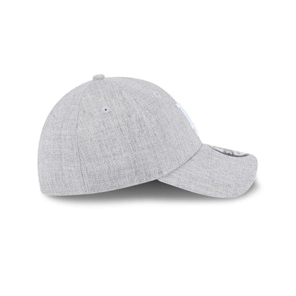 Pictured is this MLB Heather LA Dodgers 39THIRTY Stretch Fit cap in grey. 5