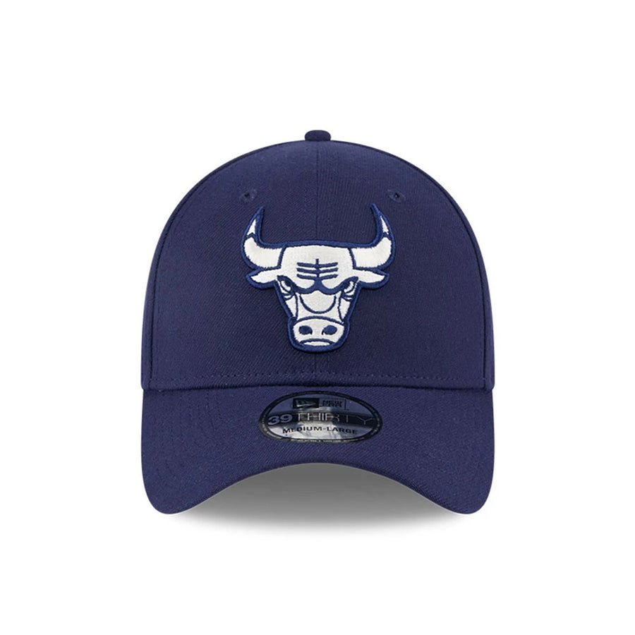 This is a Chicago Bulls NBA Lifestyle Navy 39THIRTY Stretch Fit Cap 3