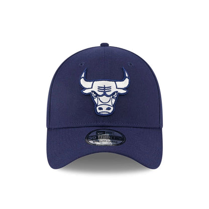 This is a Chicago Bulls NBA Lifestyle Navy 39THIRTY Stretch Fit Cap 3