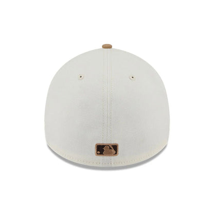 Pictured is this MLB Sandy Bay LA Dodgers 39THIRTY A-Frame Stretch Fit cap in white. 7