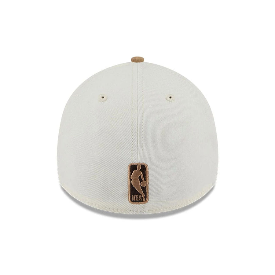 Pictured is this NBA Sandy Bay Chicago Bulls 39THIRTY A-Frame Stretch Fit cap in white. 7