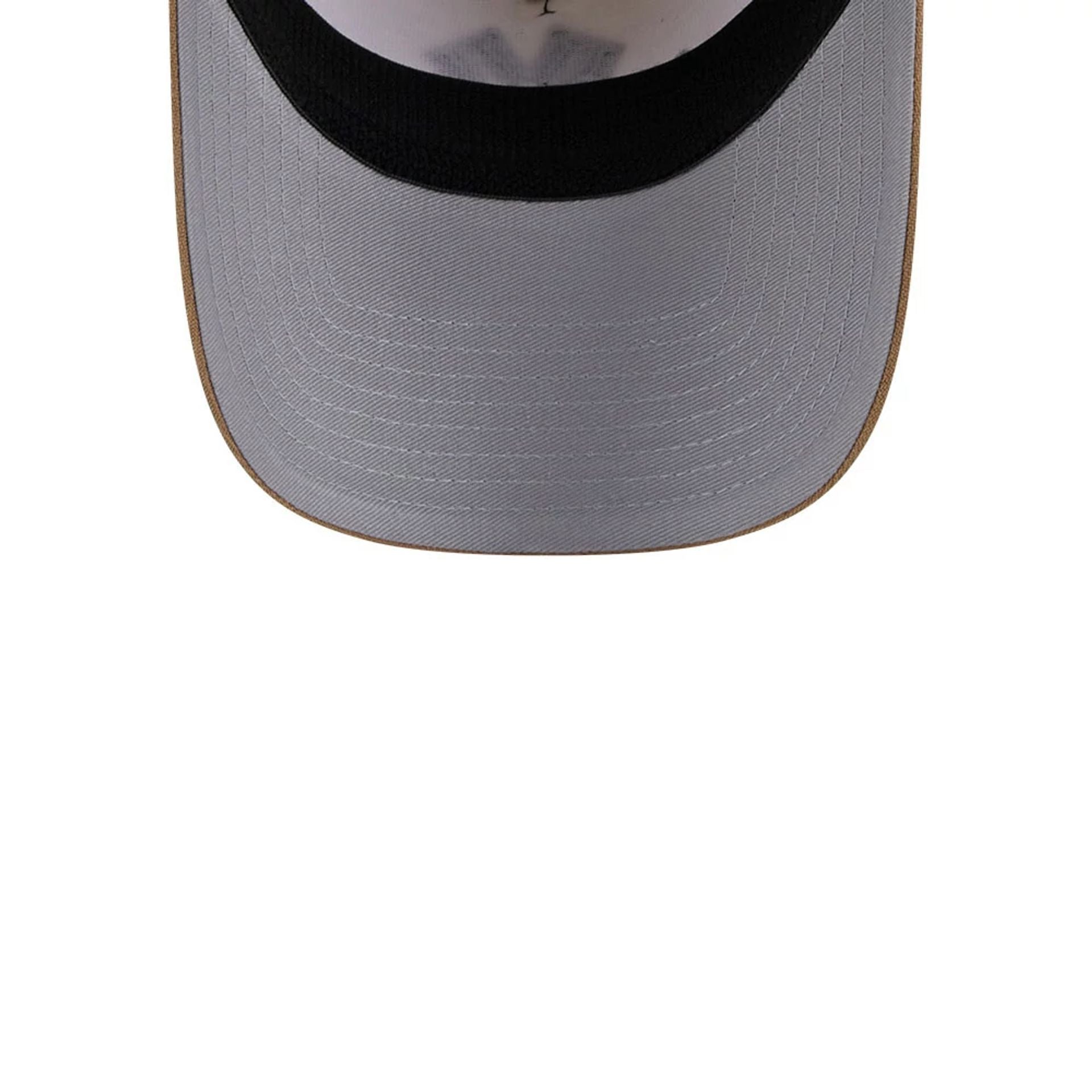 Pictured is this MLB Sandy Bay New York Yankees 39THIRTY A-Frame Stretch Fit cap in white. 2