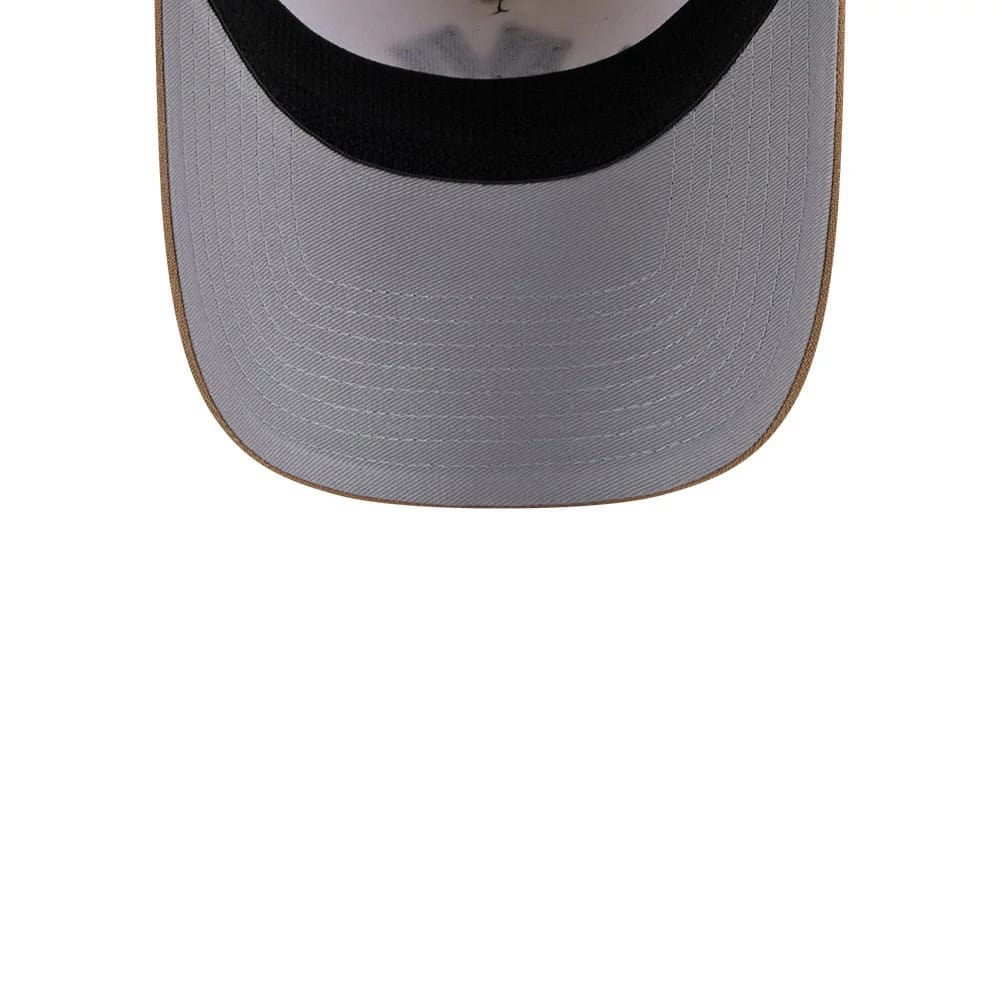 Pictured is this MLB Sandy Bay New York Yankees 39THIRTY A-Frame Stretch Fit cap in white. 2