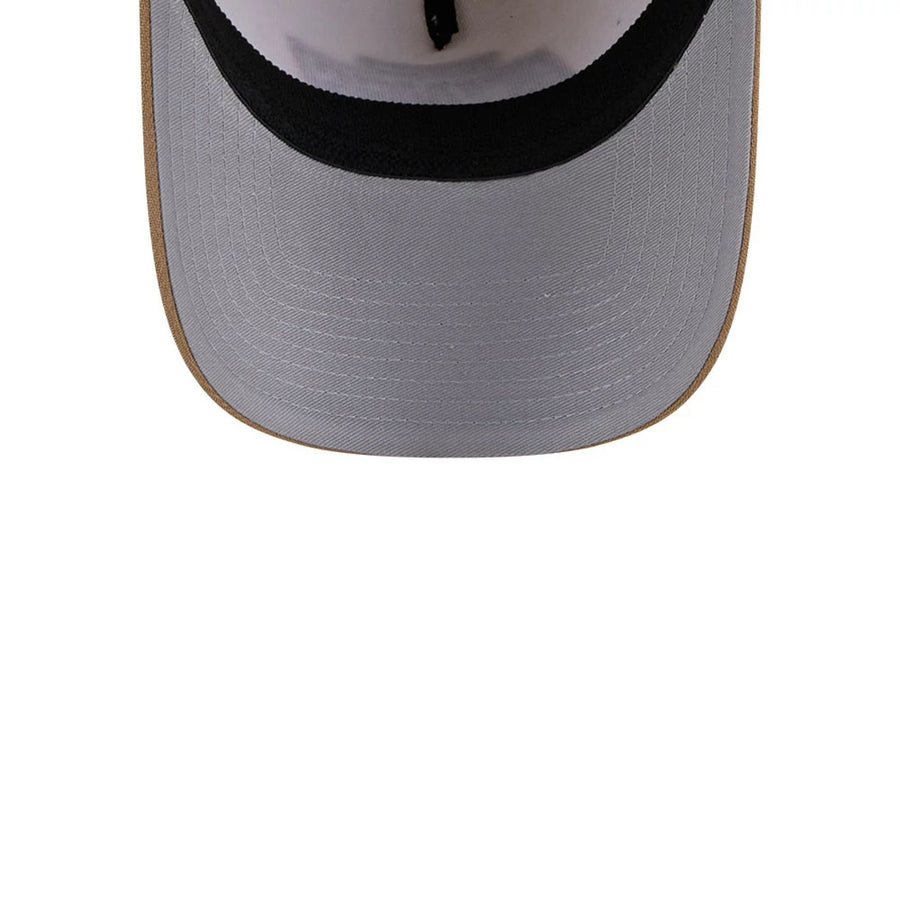 Pictured is this NHL Sandy Bay LA Kings 39THIRTY A-Frame Stretch Fit cap in white. 2