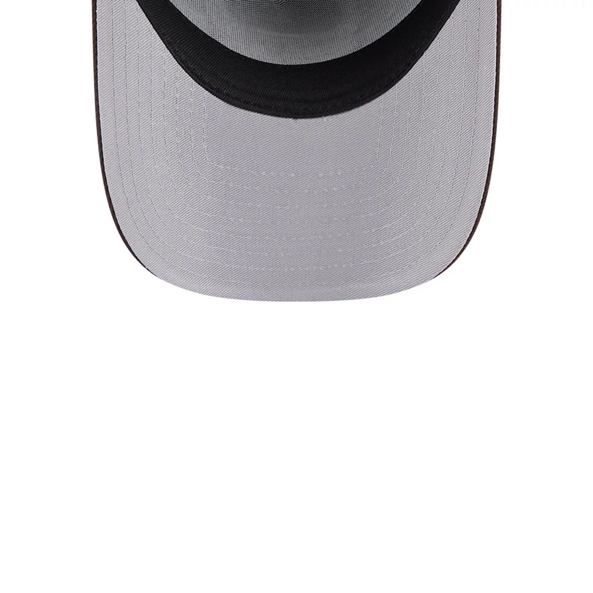 This is a Chicago Bulls NBA Metallic Dark Brown 9FIFTY A-Frame Snapback Adjustable Cap 2