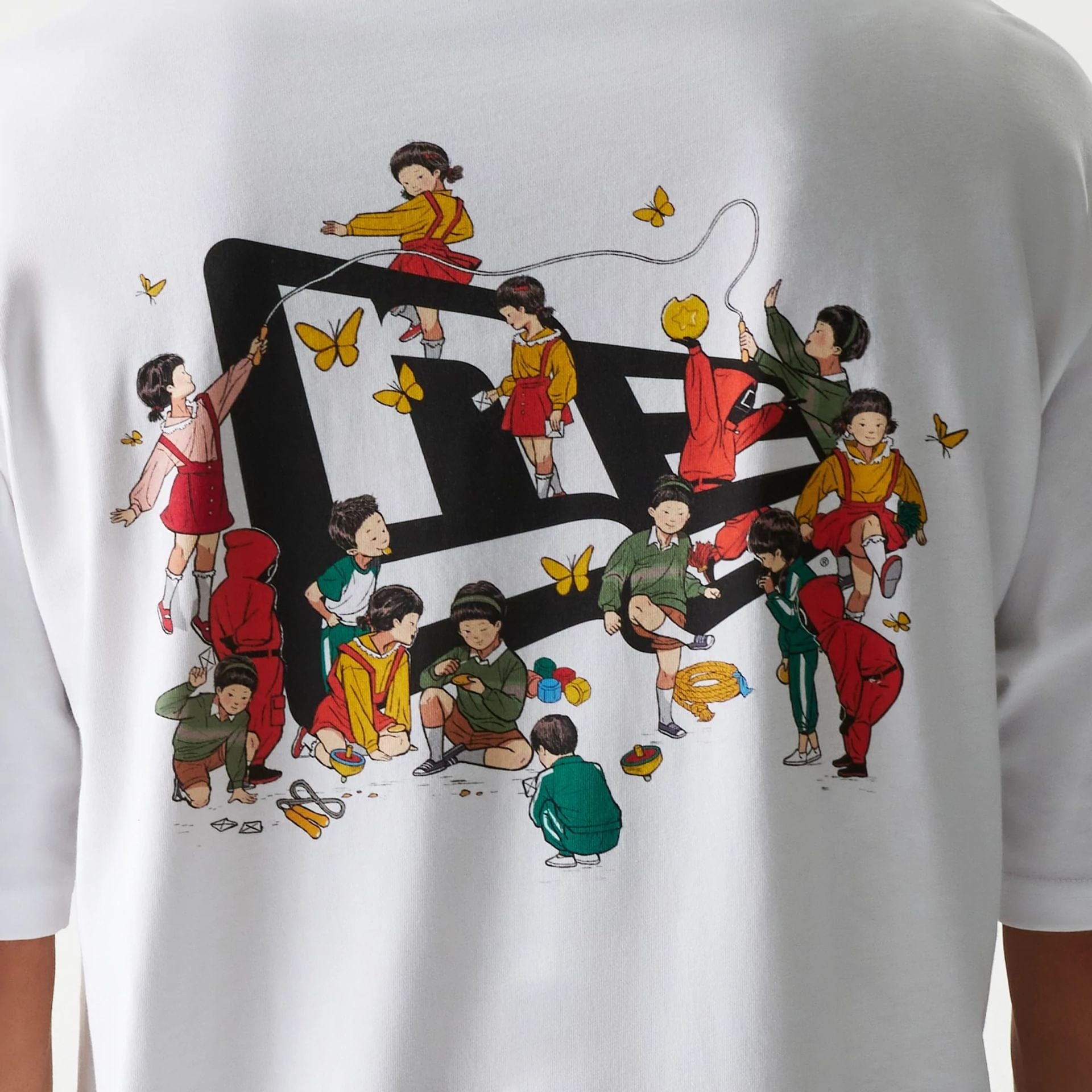 The Male model is wearing Netflix Squid Game White Oversized T-Shirt 4