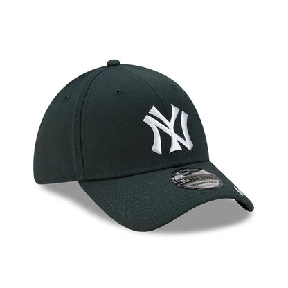 This is a New York Yankees Ralph Lauren x MLB Dark Green 39THIRTY Stretch Fit Cap 3