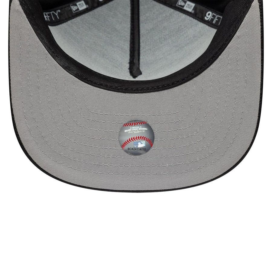 This is a New York Yankees Wool Letterman Black 9FIFTY A-Frame Snapback Adjustable Cap 2