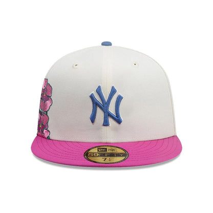 This is a New York Yankees MLB City Element Ecuador White 59FIFTY Fitted Cap 3