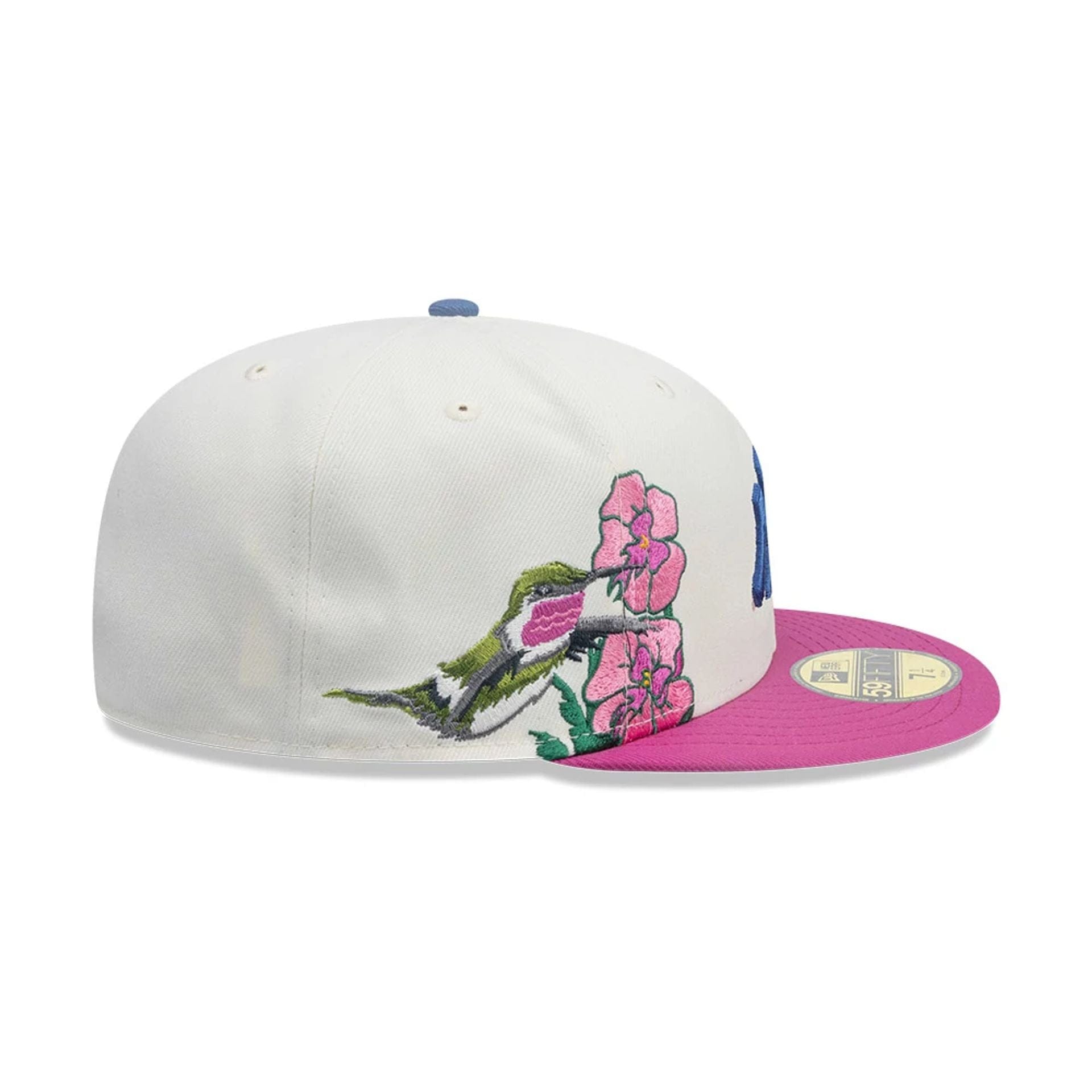 This is a New York Yankees MLB City Element Ecuador White 59FIFTY Fitted Cap 5