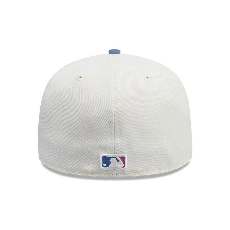 This is a New York Yankees MLB City Element Ecuador White 59FIFTY Fitted Cap 6