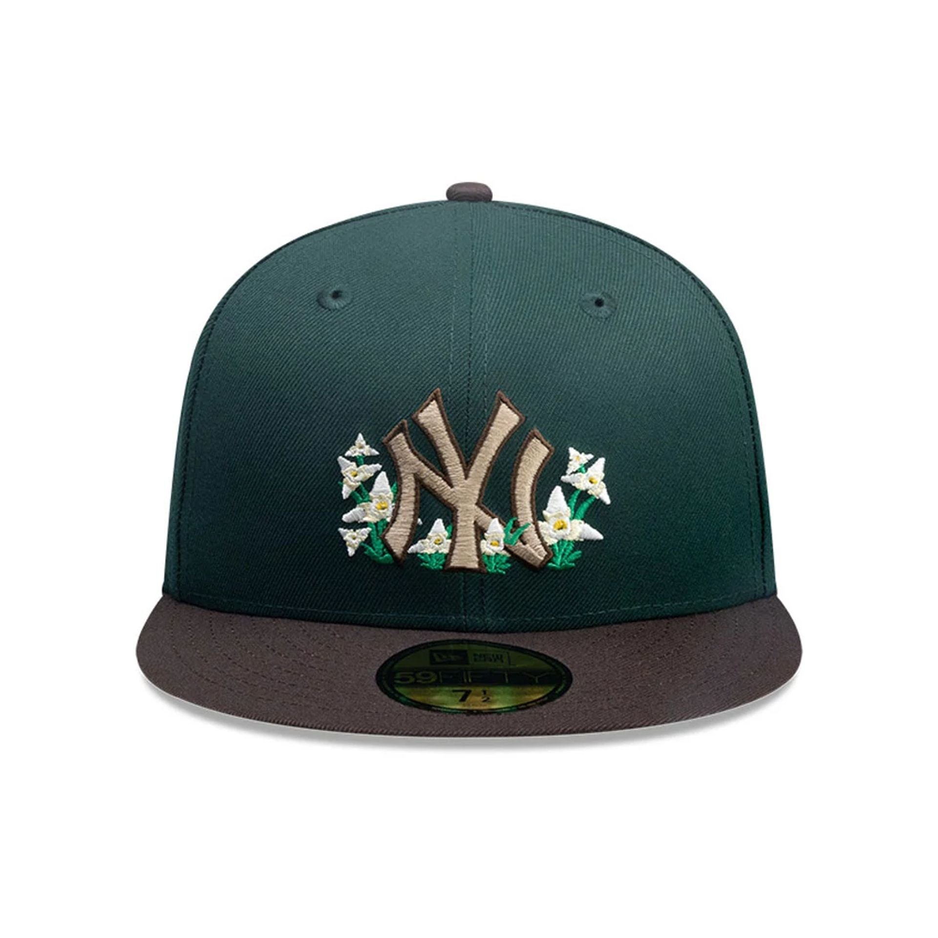 This is a New York Yankees MLB City Element Guatemala Dark Green 59FIFTY Fitted Cap 3
