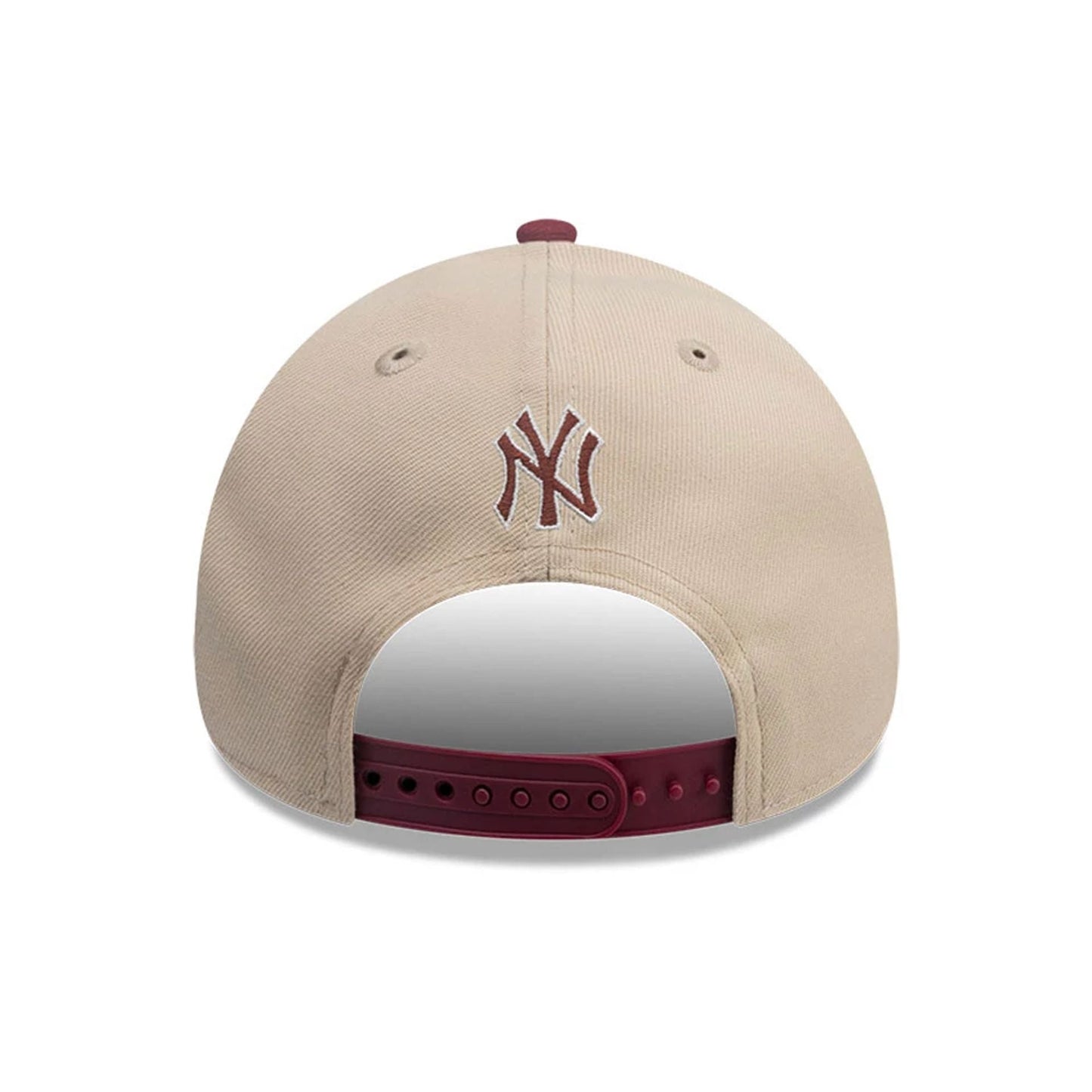 This is a New York Yankees MLB City Element Chile Light Beige 9FORTY Adjustable Cap 5