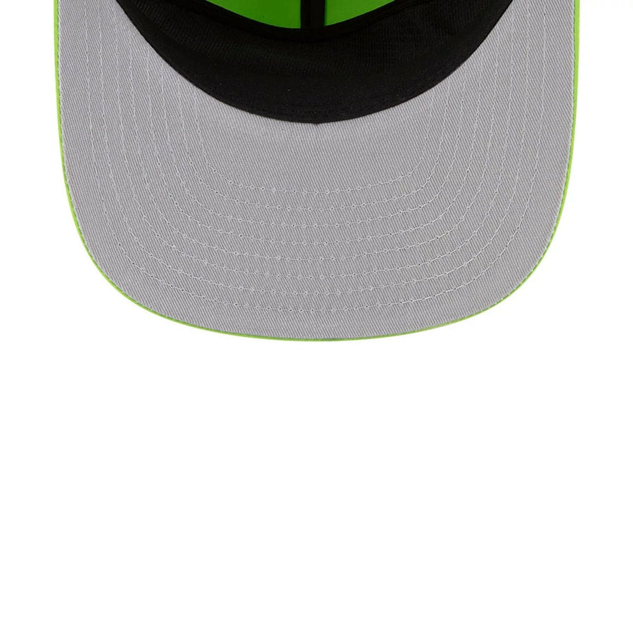This is a New Era Green 19TWENTY Adjustable Cap 2