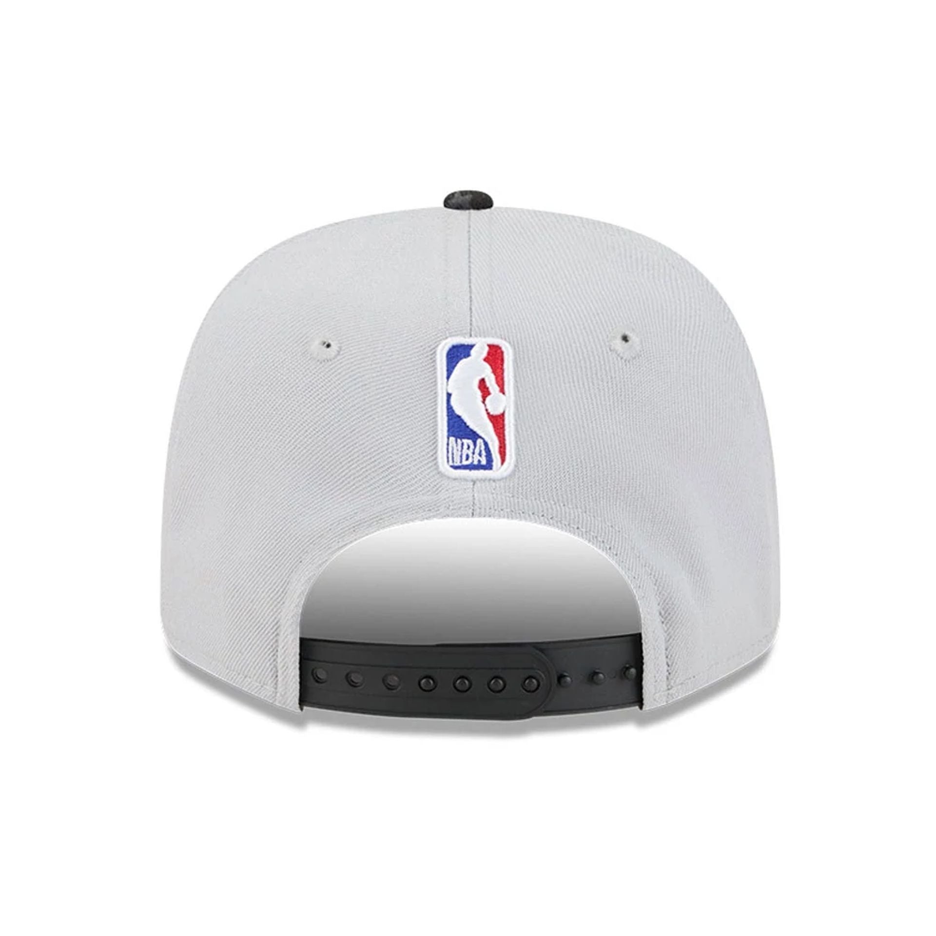 This is a San Antonio Spurs NBA Statement Grey 9SEVENTY Stretch Snap Adjustable Cap 5