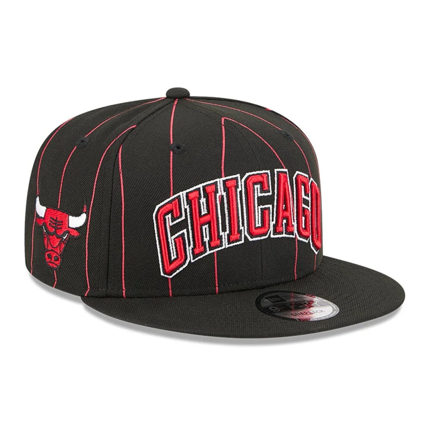 This is a Chicago Bulls NBA Statement Black 9FIFTY Snapback Adjustable Cap 1