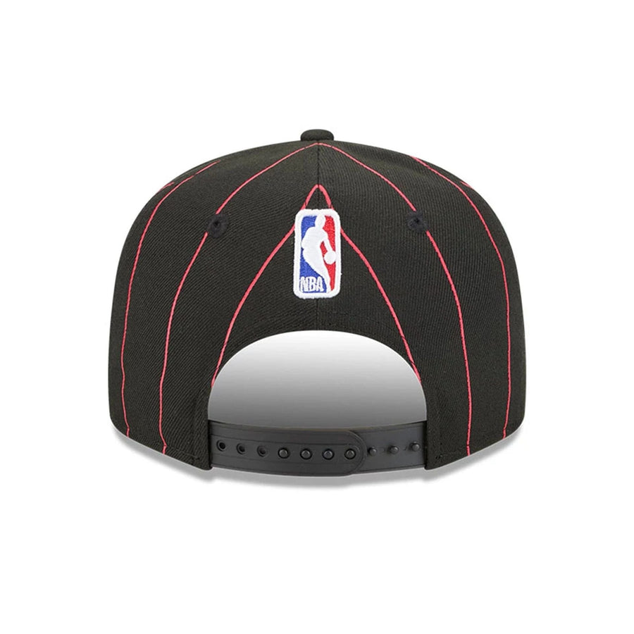 This is a Chicago Bulls NBA Statement Black 9FIFTY Snapback Adjustable Cap 7