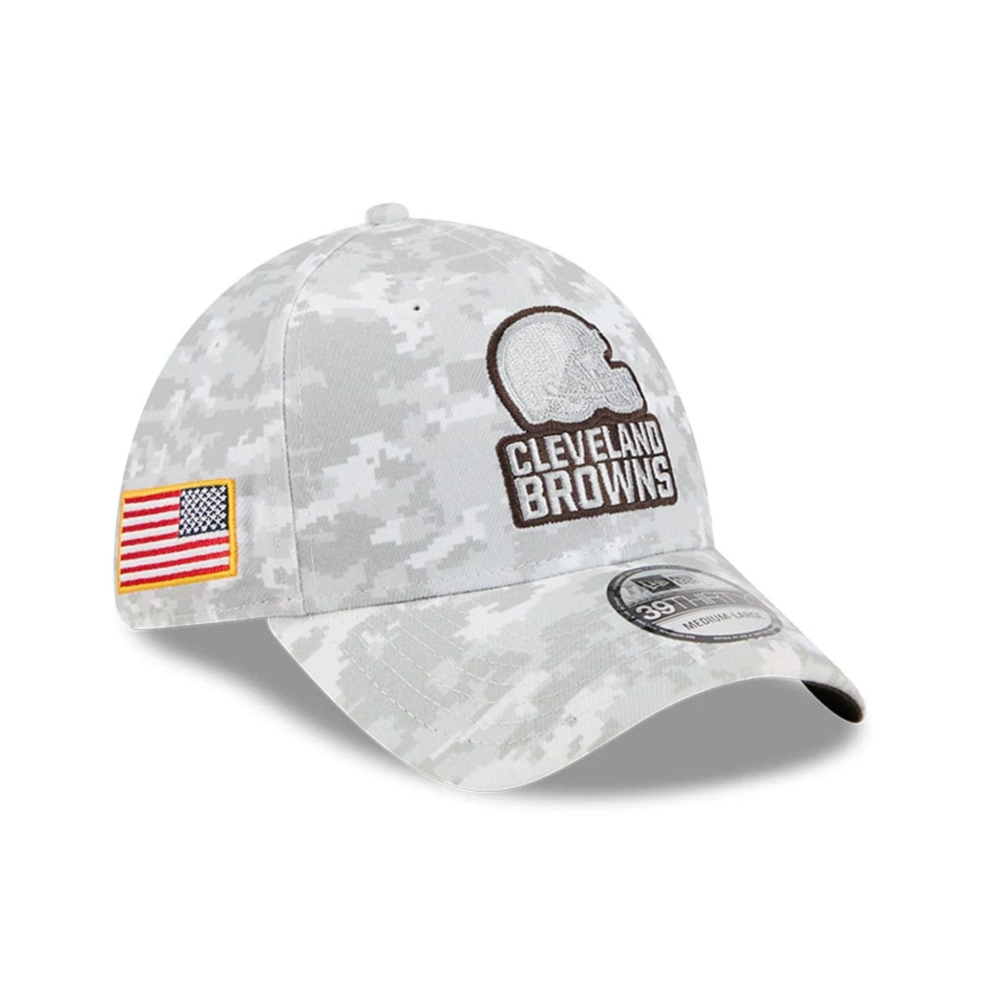 This is a Cleveland Browns NFL Salute To Service 2025 Grey Camo 39THIRTY Stretch Fit Cap 1