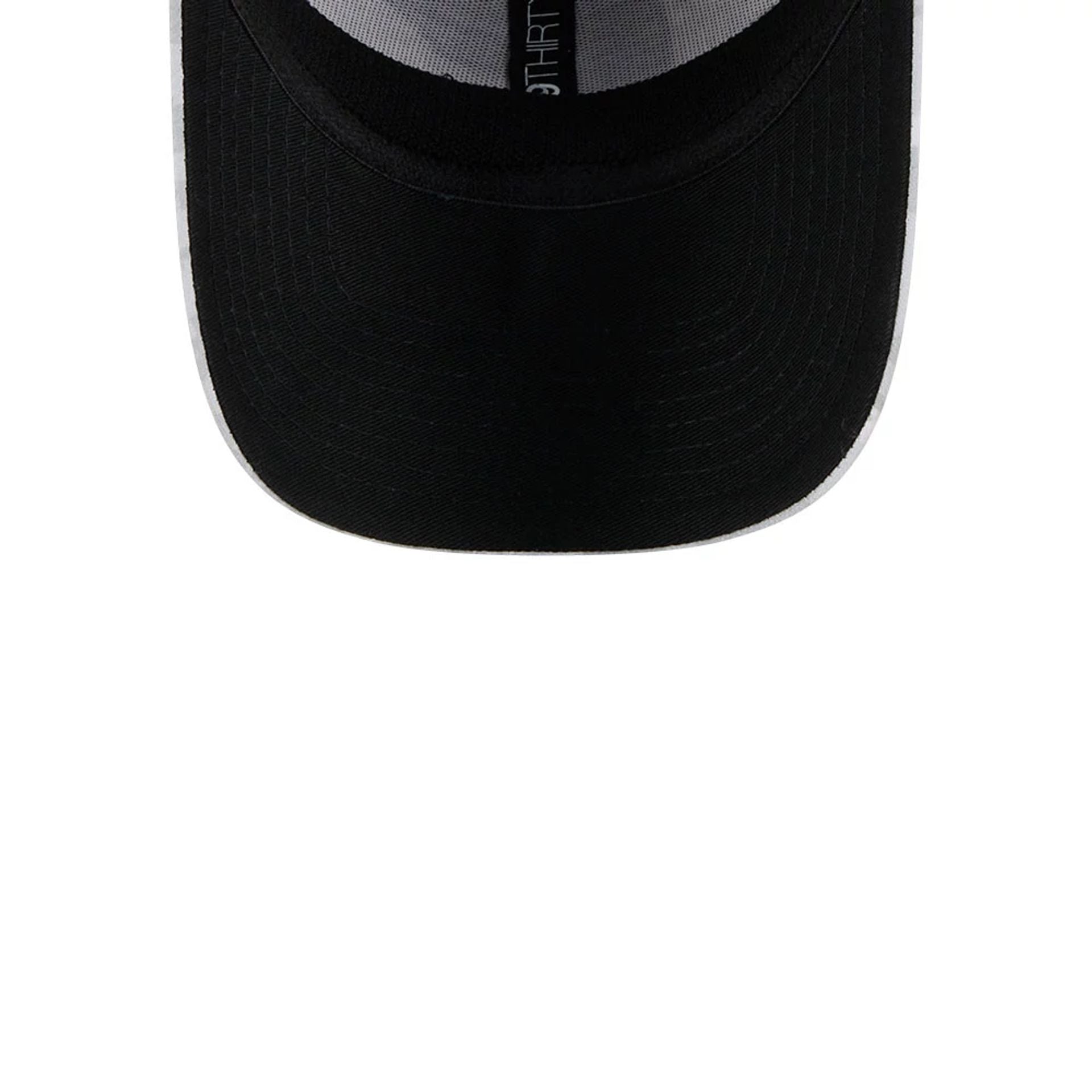 This is a Atlanta Falcons NFL Salute To Service 2025 Grey Camo 39THIRTY Stretch Fit Cap 2