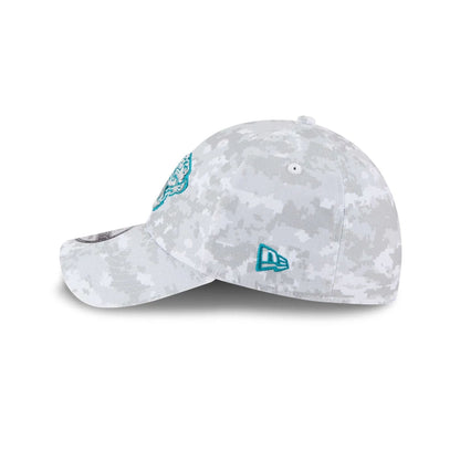 This is a Jacksonville Jaguars NFL Salute To Service 2025 Grey Camo 39THIRTY Stretch Fit Cap 7