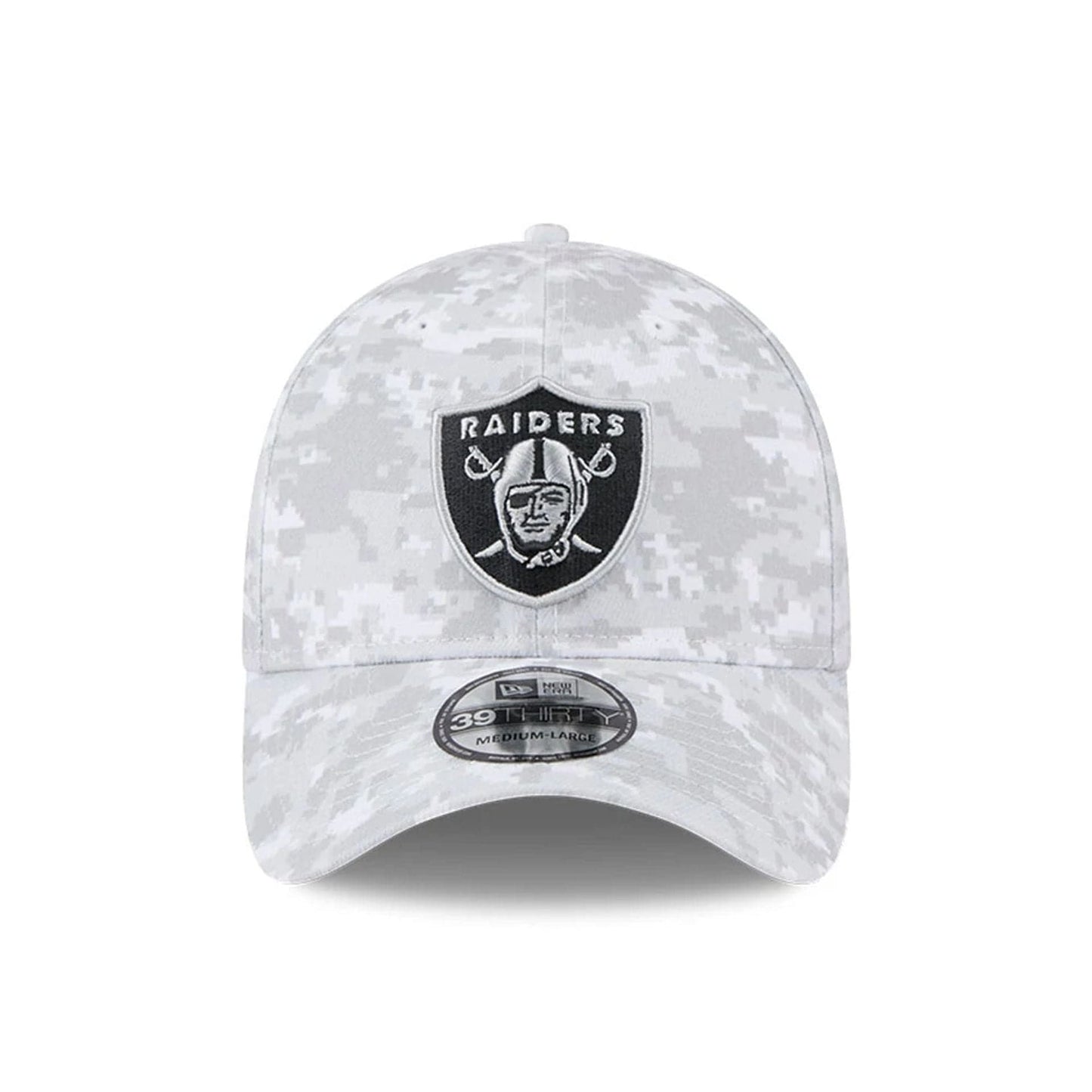 This is a Las Vegas Raiders NFL Salute To Service 2025 Grey Camo 39THIRTY Stretch Fit Cap 4
