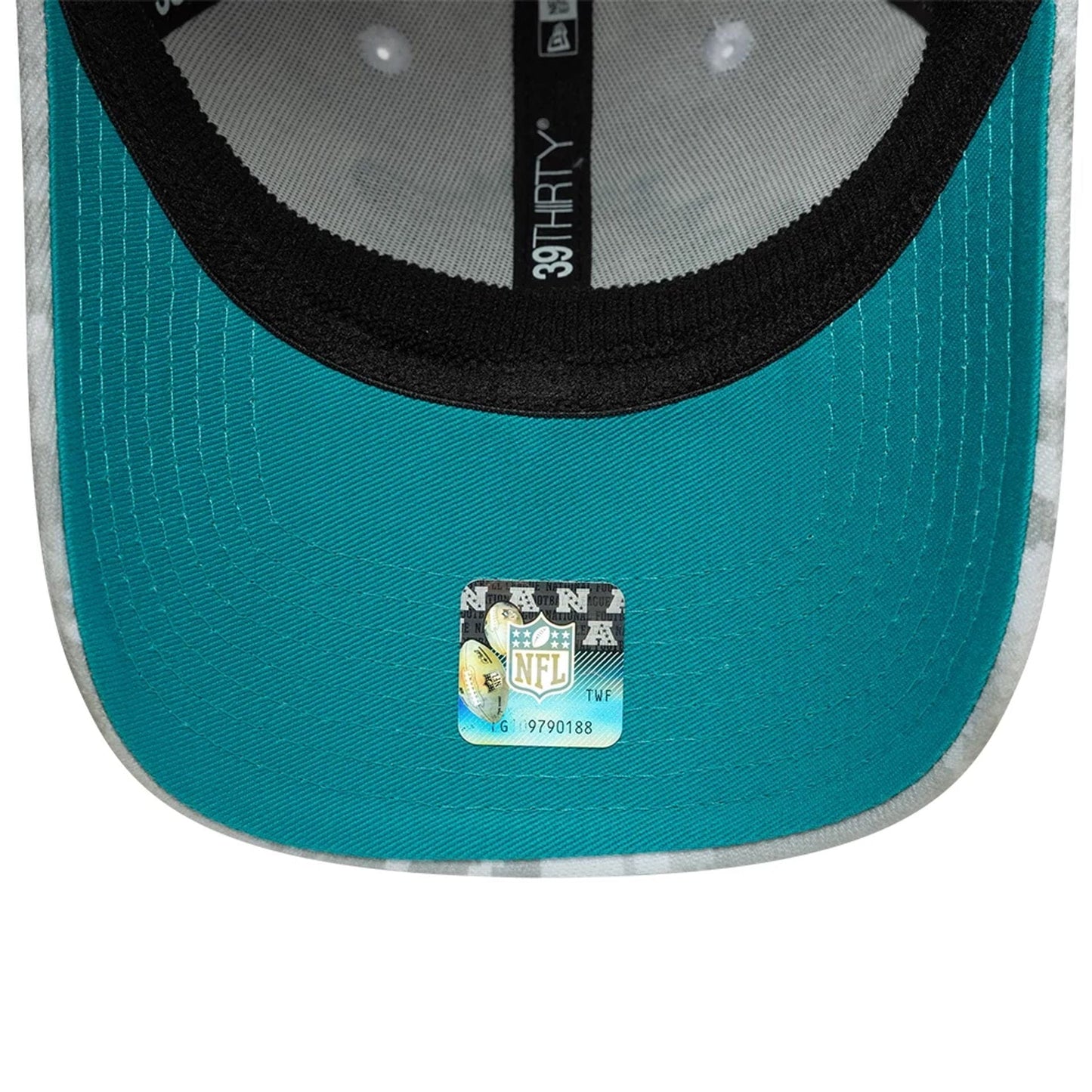 This is a Miami Dolphins NFL Salute To Service 2025 Grey Camo 39THIRTY Stretch Fit Cap 7