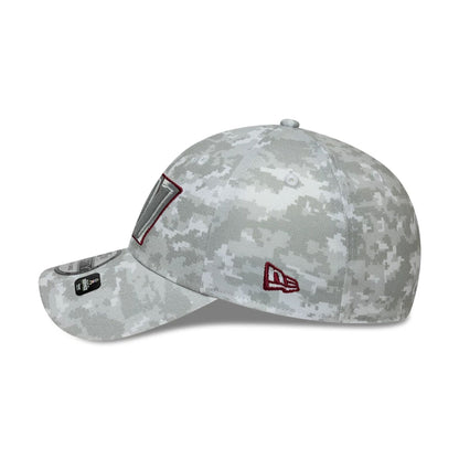 This is a Washington Commanders NFL Salute To Service 2025 Grey Camo 39THIRTY Stretch Fit Cap 5