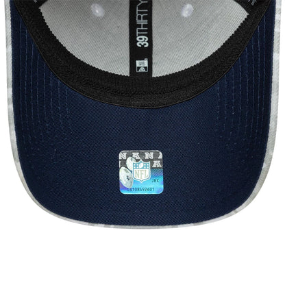 This is a Tennessee Titans NFL Salute To Service 2025 Grey Camo 39THIRTY Stretch Fit Cap 7