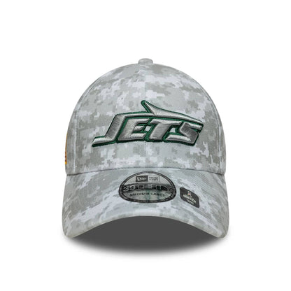 This is a New York Jets NFL Salute To Service 2025 Grey Camo 39THIRTY Stretch Fit Cap 4