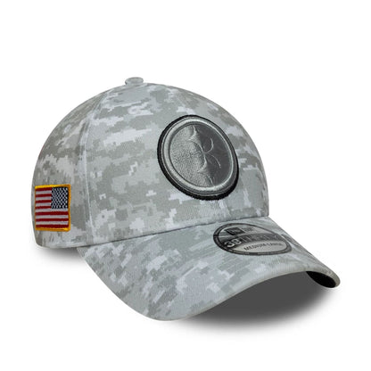 This is a Pittsburgh Steelers NFL Salute To Service 2025 Grey Camo 39THIRTY Stretch Fit Cap 1