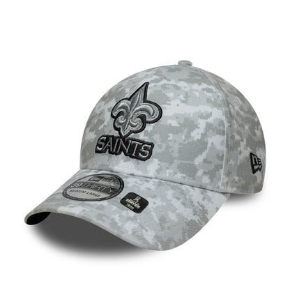 This is a New Orleans Saints NFL Salute To Service 2025 Grey Camo 39THIRTY Stretch Fit Cap 8