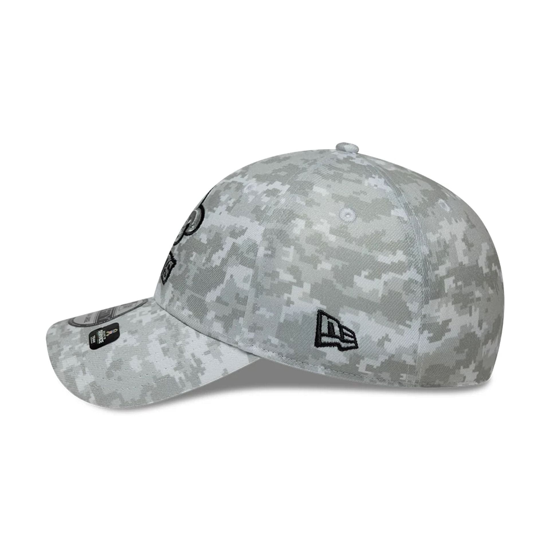 This is a New Orleans Saints NFL Salute To Service 2025 Grey Camo 39THIRTY Stretch Fit Cap 5