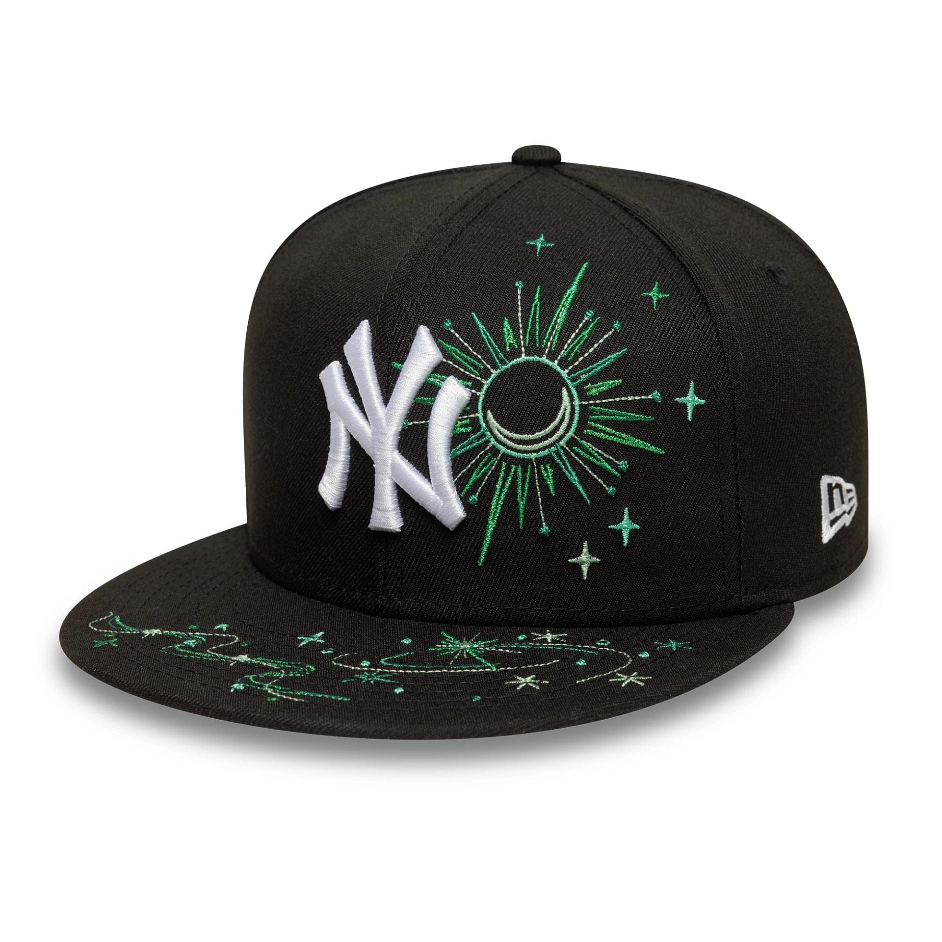 This is a New York Yankees MLB Zodiac Black 59FIFTY Fitted Cap 1