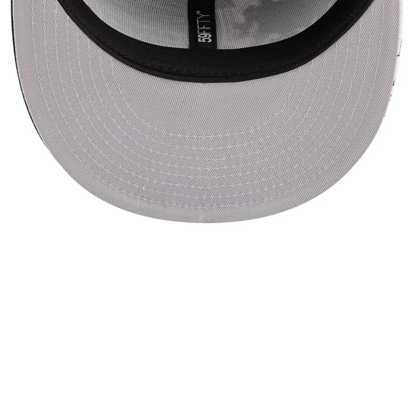 This is a Batman DC Black 59FIFTY Fitted Cap 2