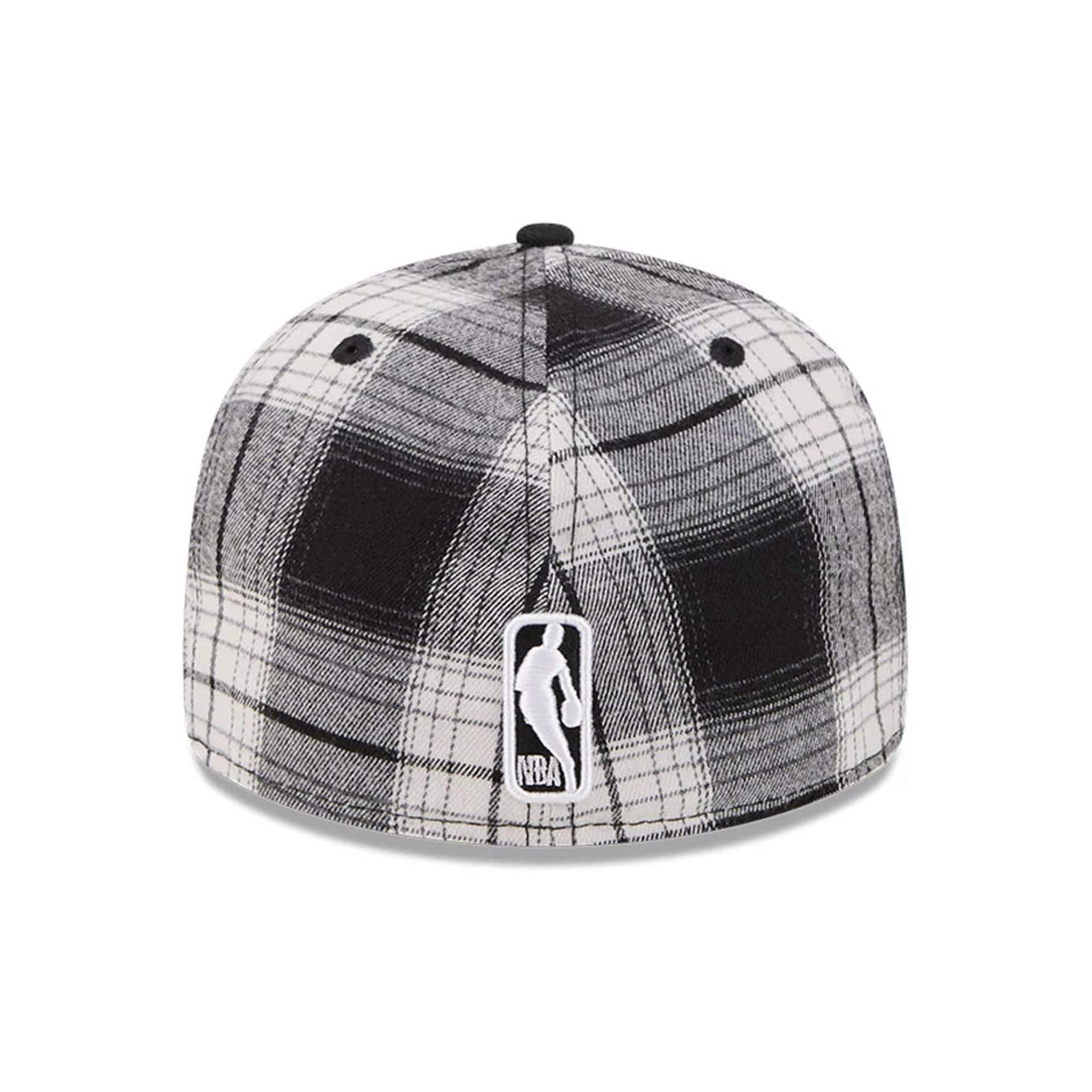 This is a Chicago Bulls NBA Grunge Style Plaid Black Retro Crown 59FIFTY Fitted Cap 6