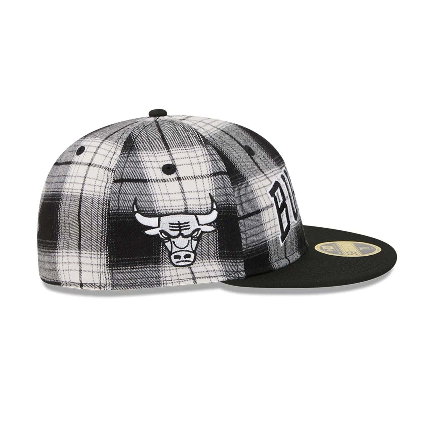 This is a Chicago Bulls NBA Grunge Style Plaid Black Retro Crown 59FIFTY Fitted Cap 4