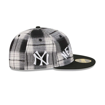 This is a New York Yankees MLB Grunge Style Plaid Black Retro Crown 59FIFTY Fitted Cap 4
