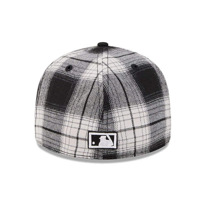 This is a Atlanta Braves MLB Grunge Style Plaid Black Retro Crown 59FIFTY Fitted Cap 6