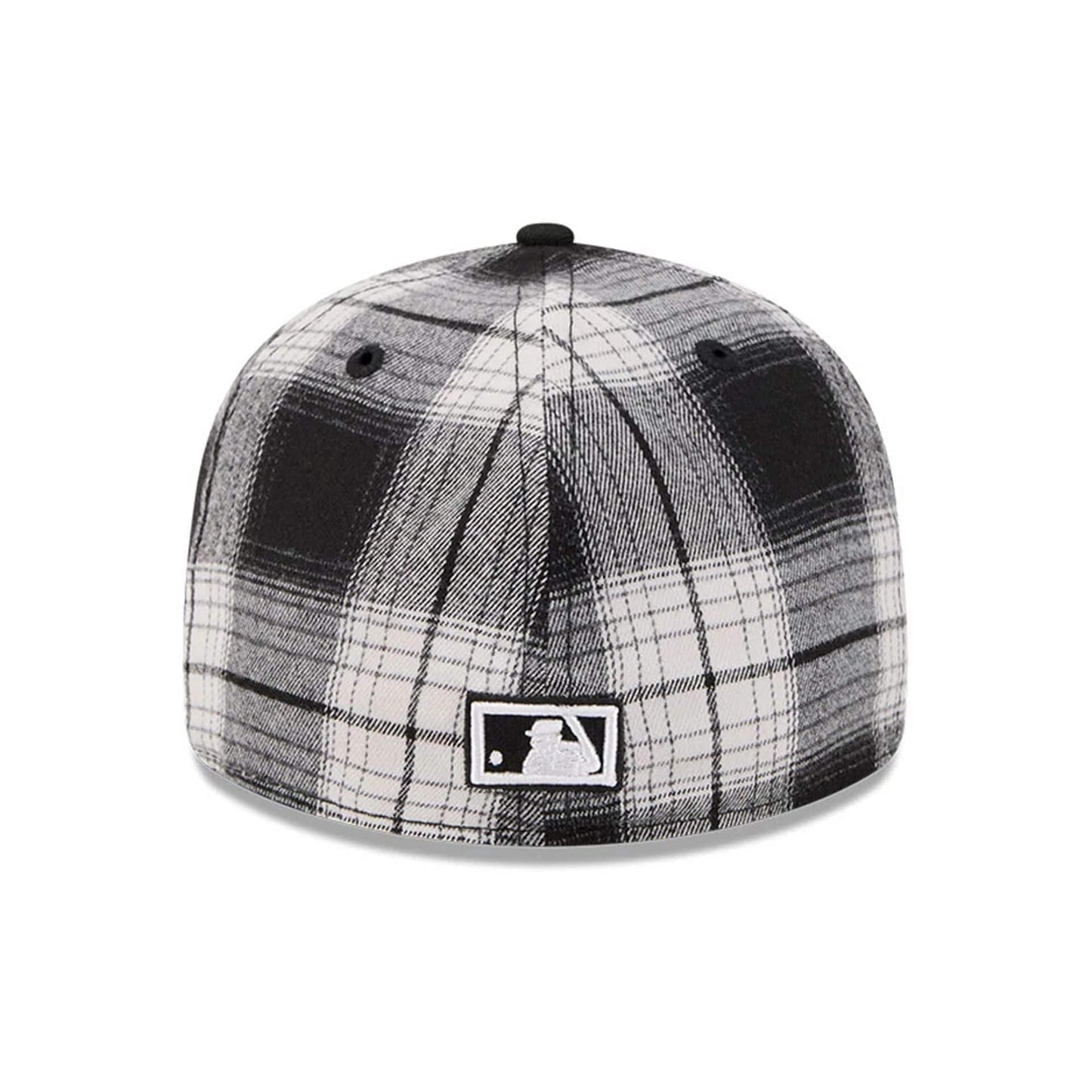 This is a Atlanta Braves MLB Grunge Style Plaid Black Retro Crown 59FIFTY Fitted Cap 6