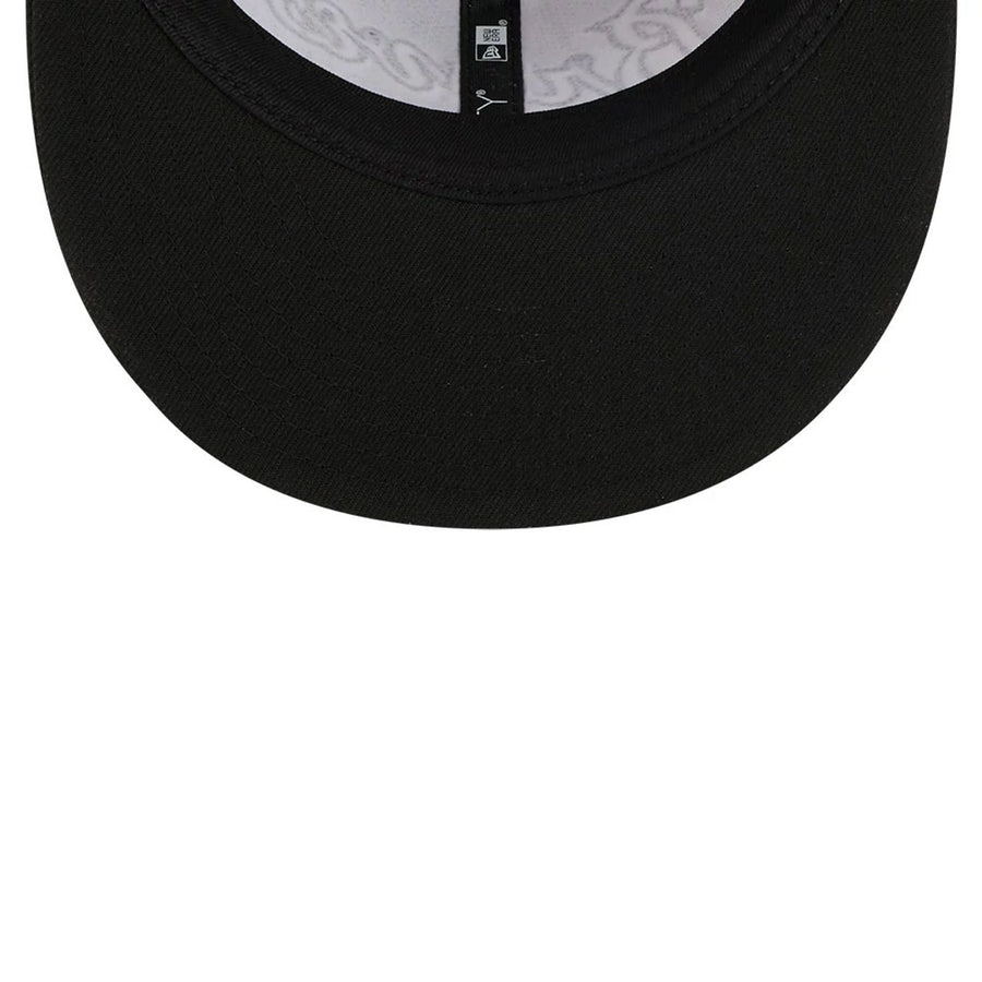 This is a Atlanta Braves MLB Grunge Style Plaid Black Retro Crown 59FIFTY Fitted Cap 7