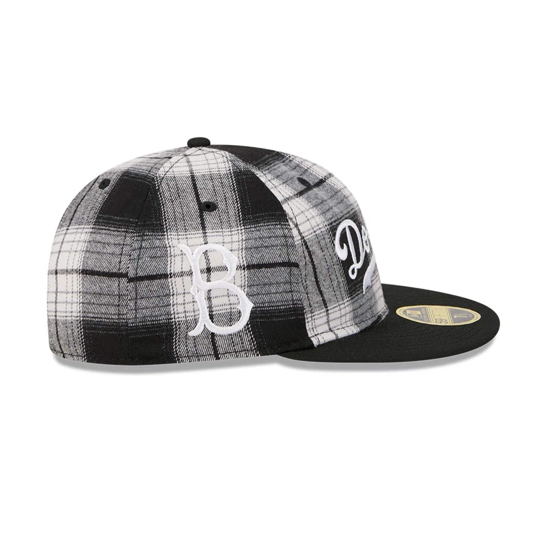 This is a Brooklyn Dodgers MLB Grunge Style Plaid Black Retro Crown 59FIFTY Fitted Cap 4