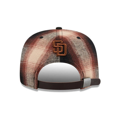 This is a San Diego Padres MLB Grunge Style Plaid Open Brown 9FIFTY A-Frame Snapback Adjustable Cap 2