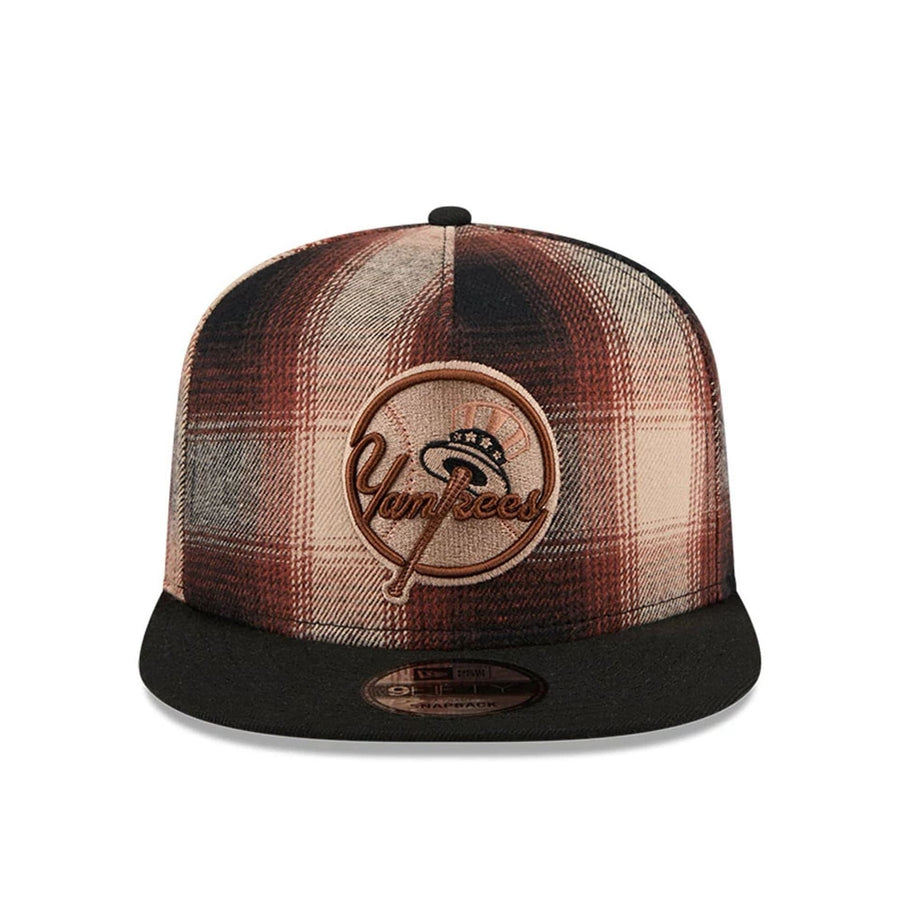 This is a New York Yankees MLB Grunge Style Plaid Open Brown 9FIFTY A-Frame Snapback Adjustable Cap 4