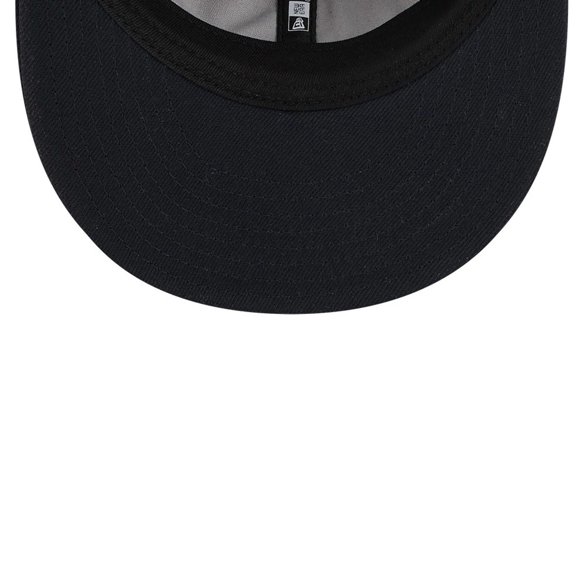 This is a Las Vegas Raiders NFL Grunge Style Plaid Open Blue Retro Crown 9FIFTY Adjustable Cap 6