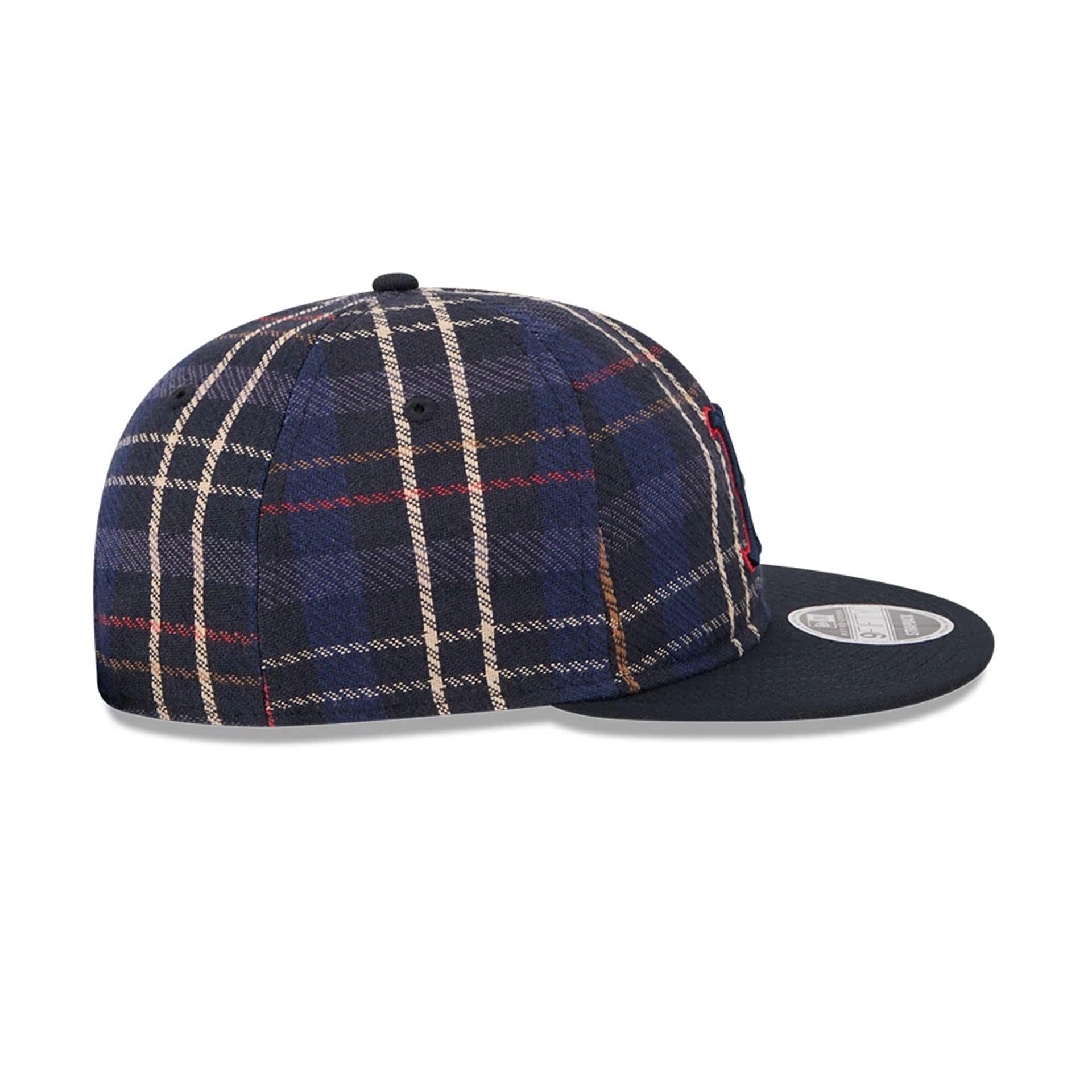 This is a Boston Red Sox MLB Grunge Style Plaid Open Blue Retro Crown 9FIFTY Adjustable Cap 6