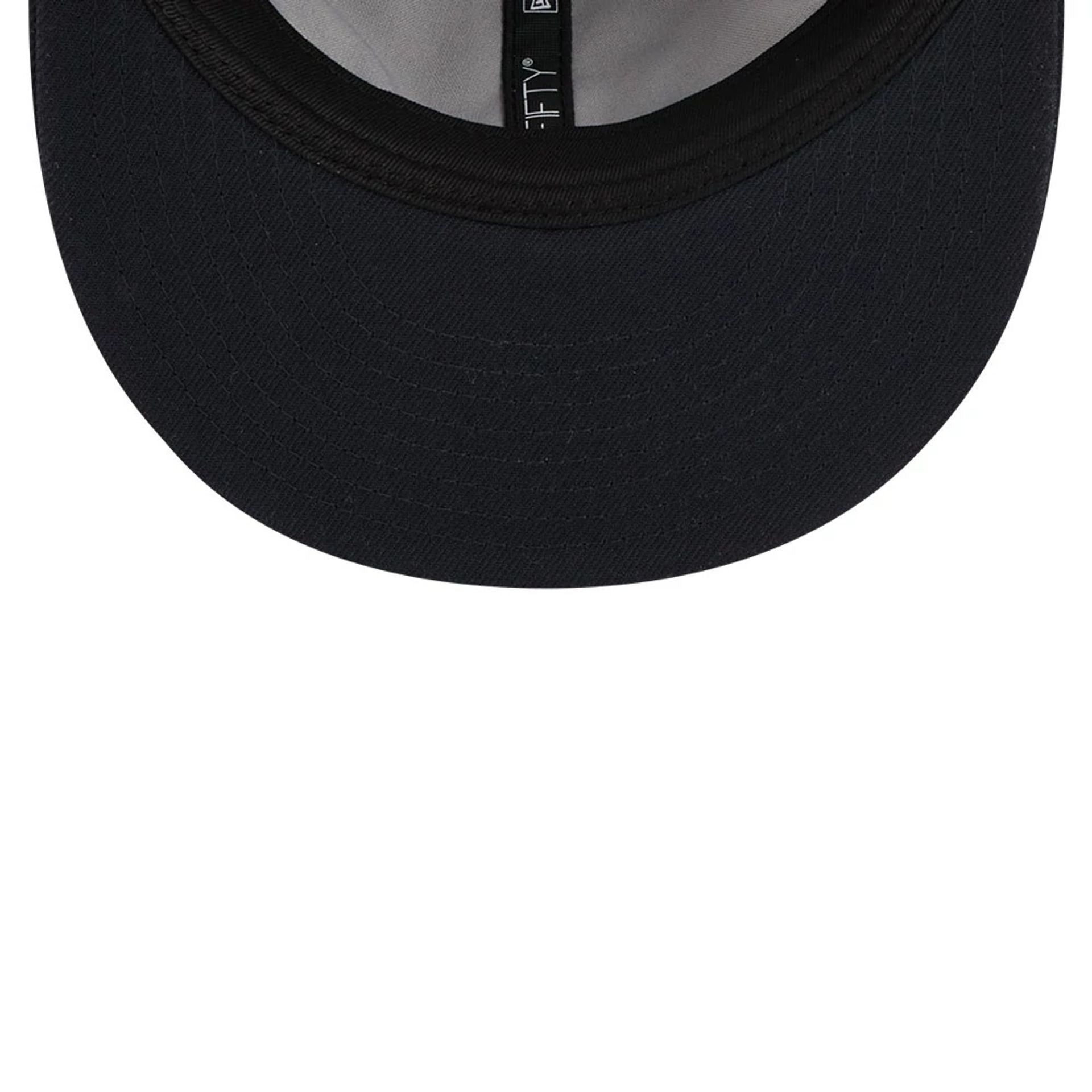 This is a Boston Red Sox MLB Grunge Style Plaid Open Blue Retro Crown 9FIFTY Adjustable Cap 7