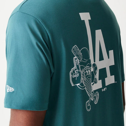 The model is wearing this MLB Food Graphic LA Dodgers T-Shirt in dark green. 6