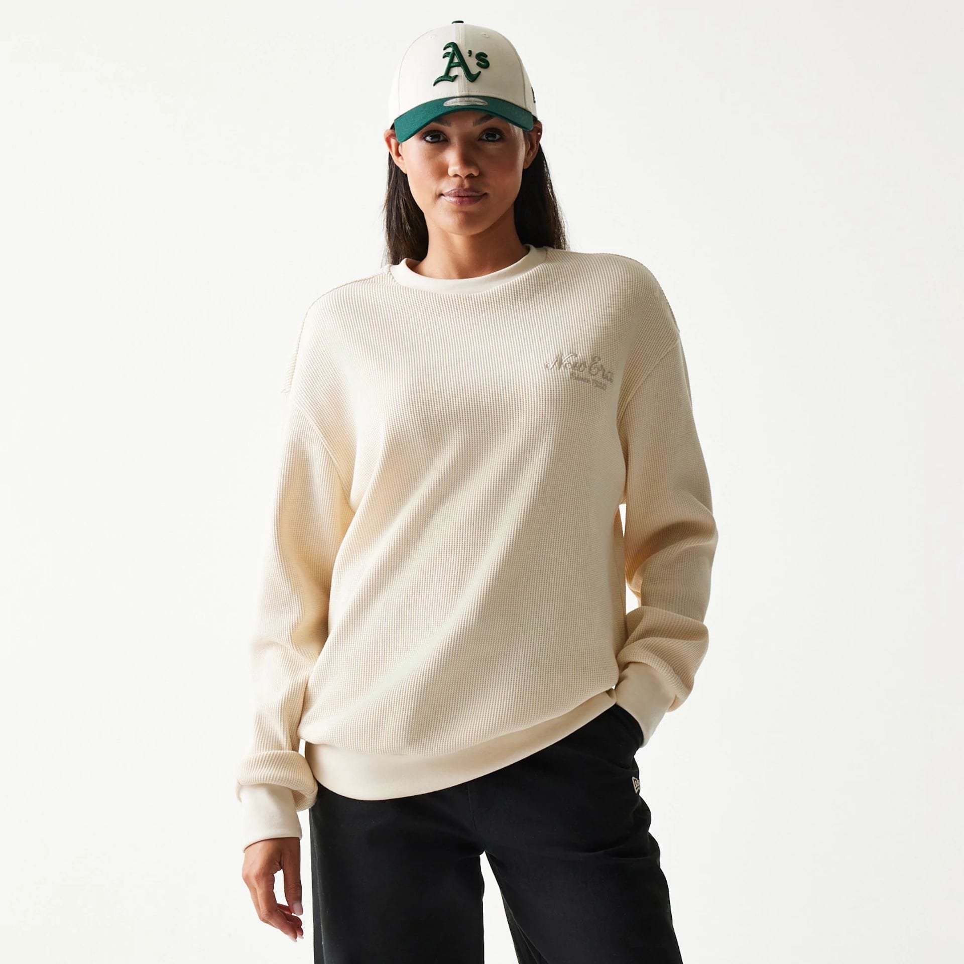 New Era Script Waffle Light Beige Crew Neck Sweater | NEC EU