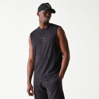 The model is wearing this NBA Chicago Bulls Sleeveless T-Shirt in black. 1