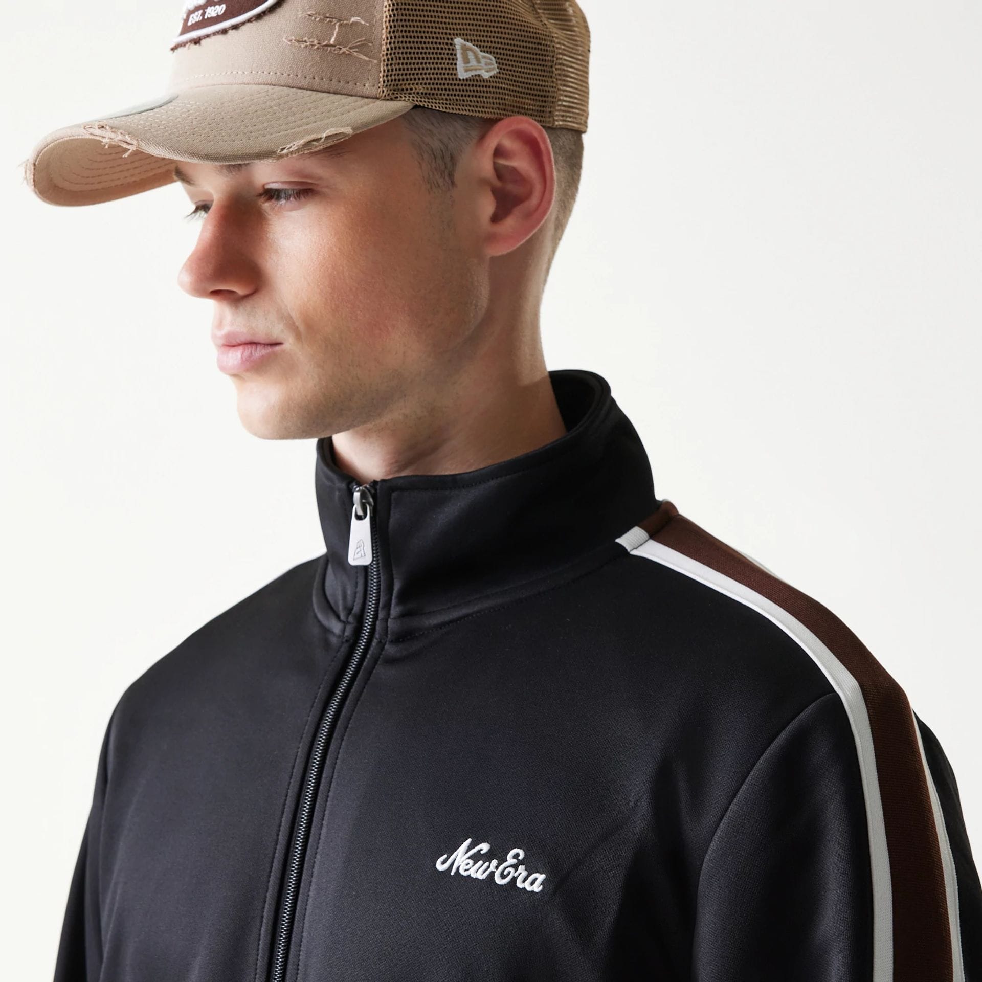 New Era Script Black Track Jacket | NEC EU